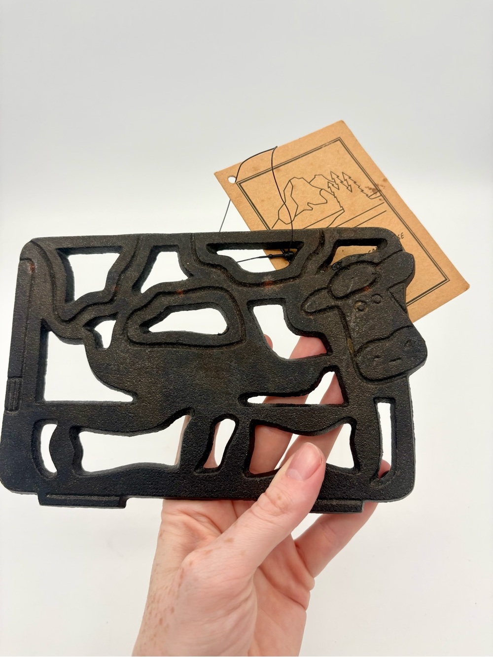 🐄NEW Old Mountain Cast Iron Trivet Cookware Cow 2011 Gift Christmas Birthday
